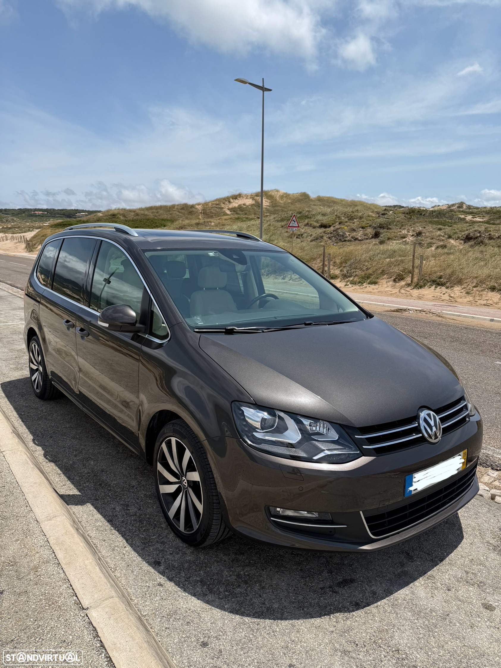 VW Sharan 2.0 TDI Highline DSG - 2