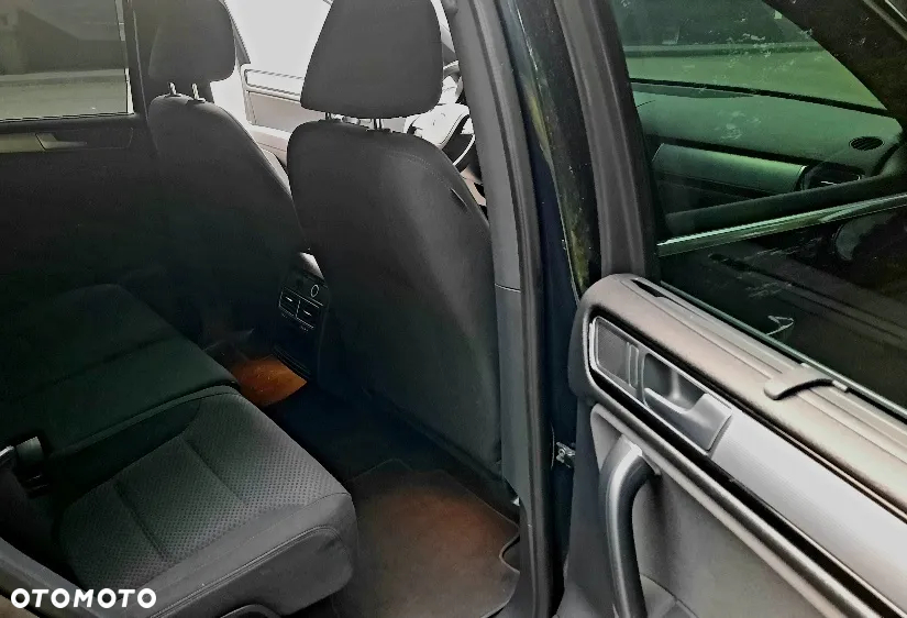 Volkswagen Touareg 3.0 V6 TDI BMT Business Line - 18
