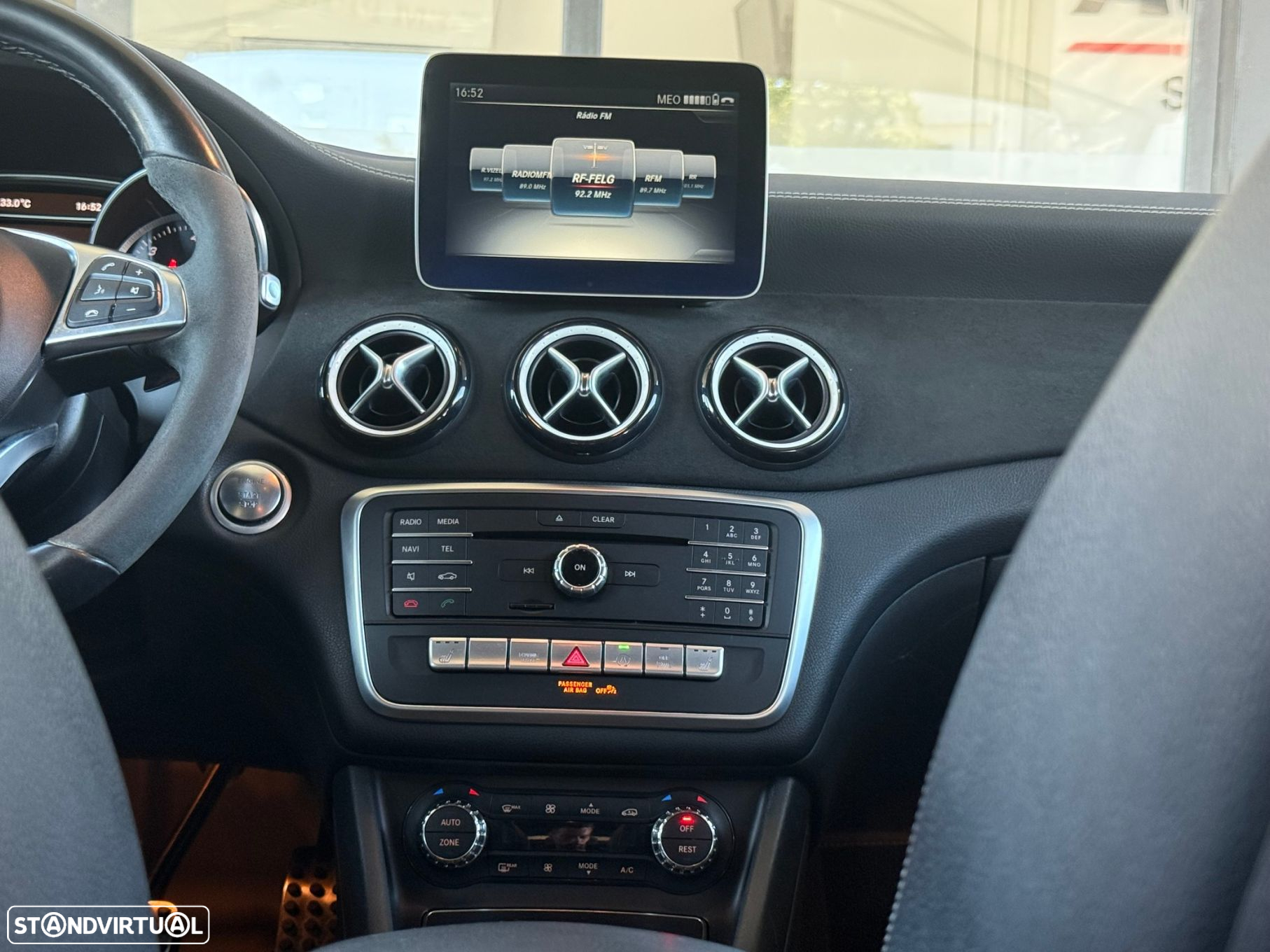 Mercedes-Benz GLA 220 d AMG Line - 19