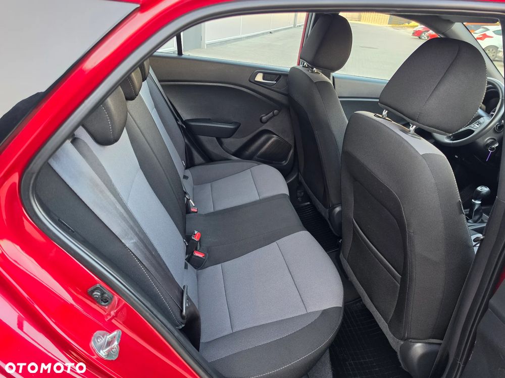 Hyundai i20 1.2 Fresh - 27