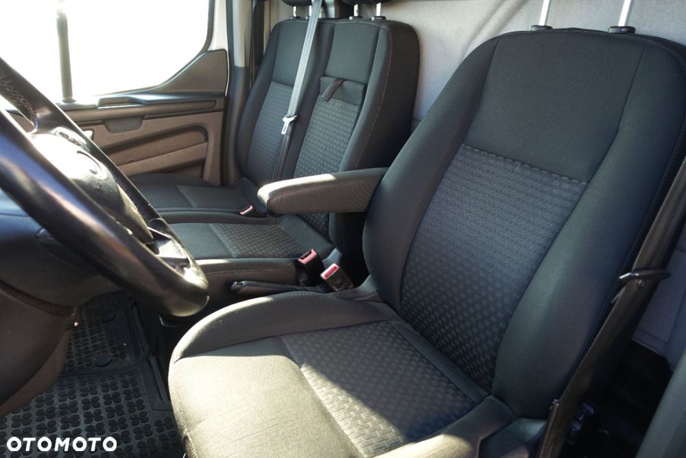 Ford Transit Custom - 9