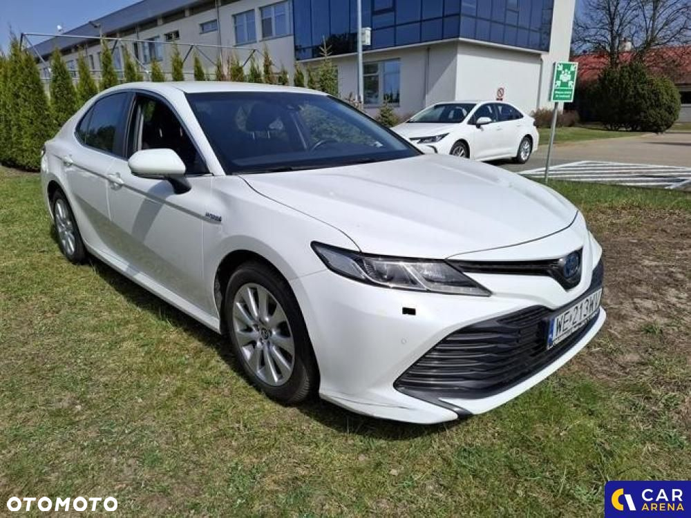 Toyota Camry - 6