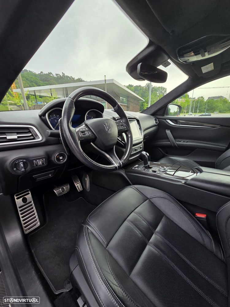 Maserati Ghibli 3.0 V6 - 23