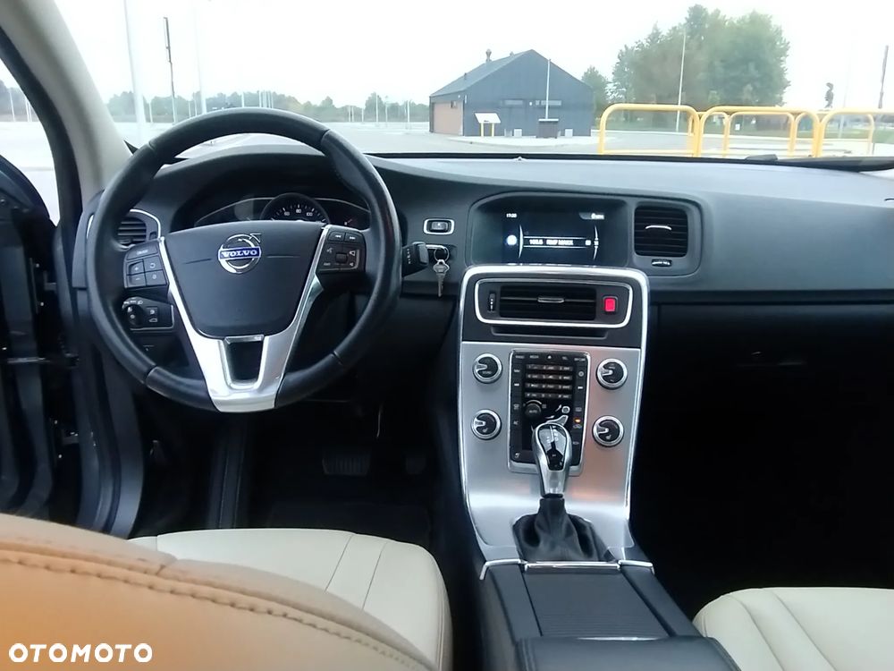 Volvo S60 - 17