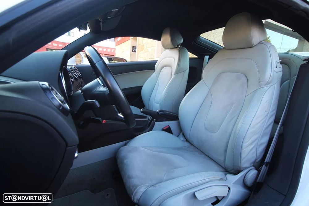 Audi TT Coupé 2.0 TDI quattro - 13