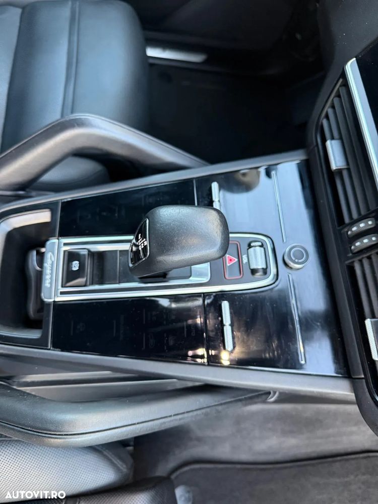 Porsche Cayenne Standard - 19