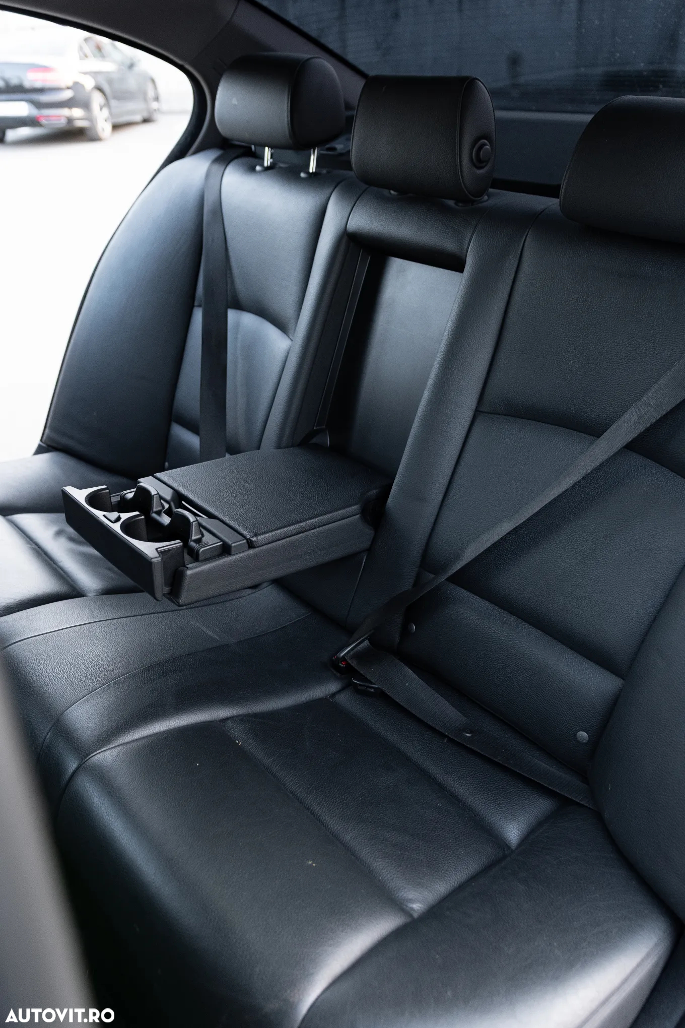 BMW Seria 5 520d Aut. Sport Line - 33
