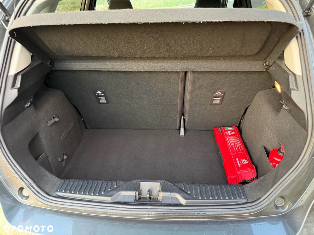 Ford Fiesta 1.0 EcoBoost STart-Stop Titanium - 22