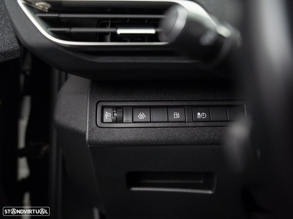 Peugeot 3008 1.6 Hybrid Allure e-EAT8 - 19