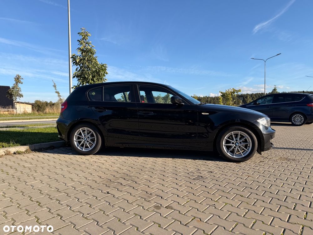 BMW Seria 1 118d DPF - 12