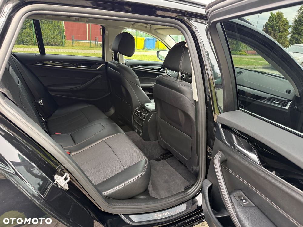 BMW Seria 5 520d Sport Line sport - 22