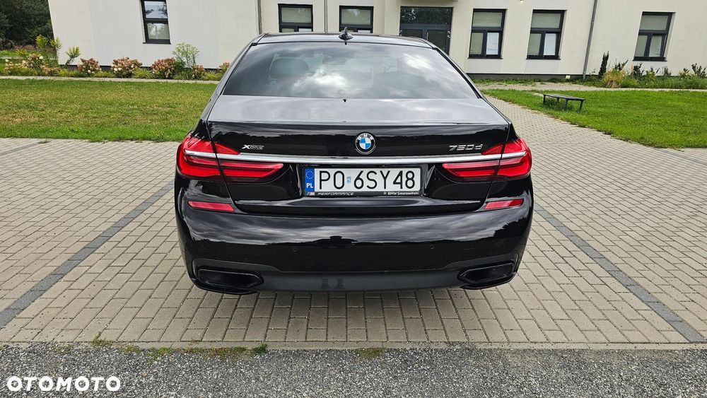 BMW Seria 7 750d xDrive - 28