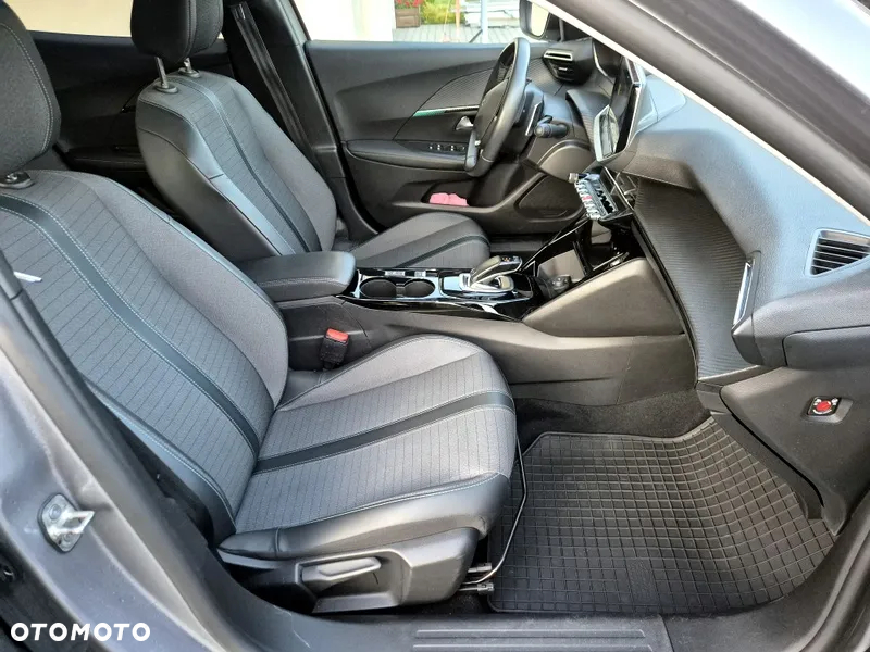 Peugeot 2008 1.5 BlueHDi Allure Pack S&S EAT8 - 17