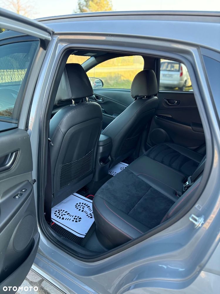 Hyundai Kona - 8