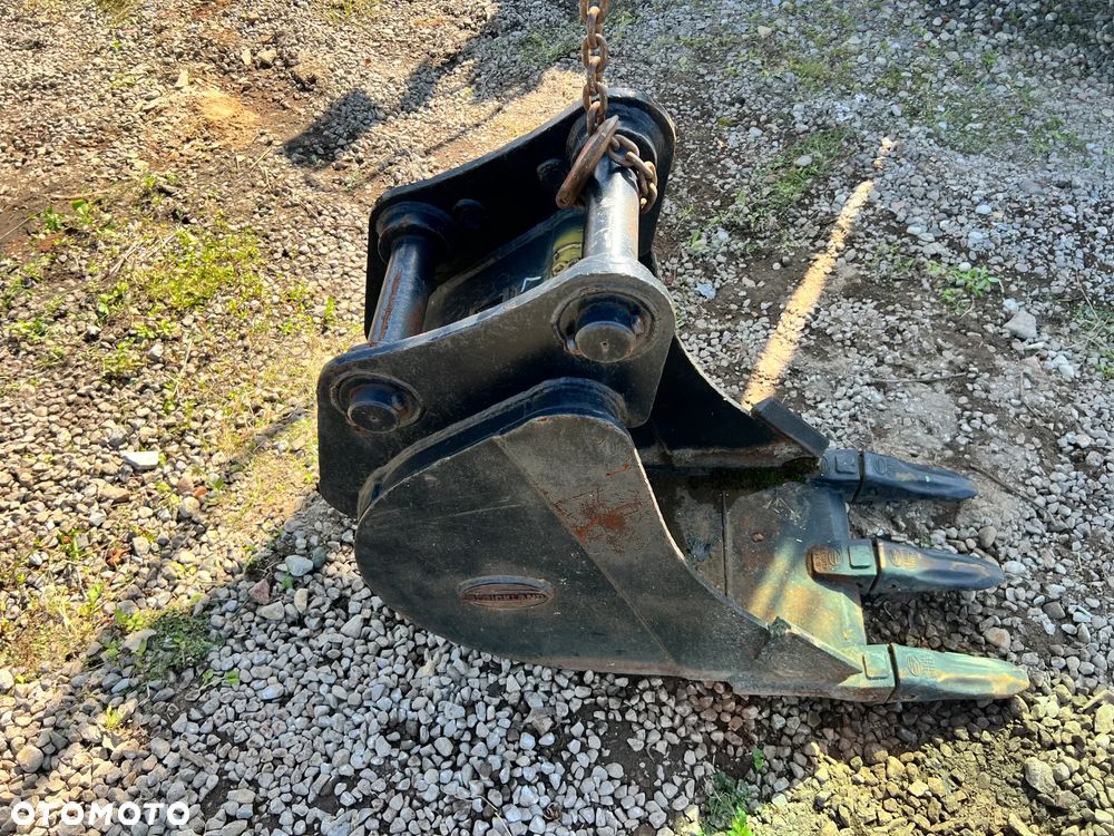 ŁYŻKA KOPIĄCA Z ZĘBAMI STRICKLAND - 3