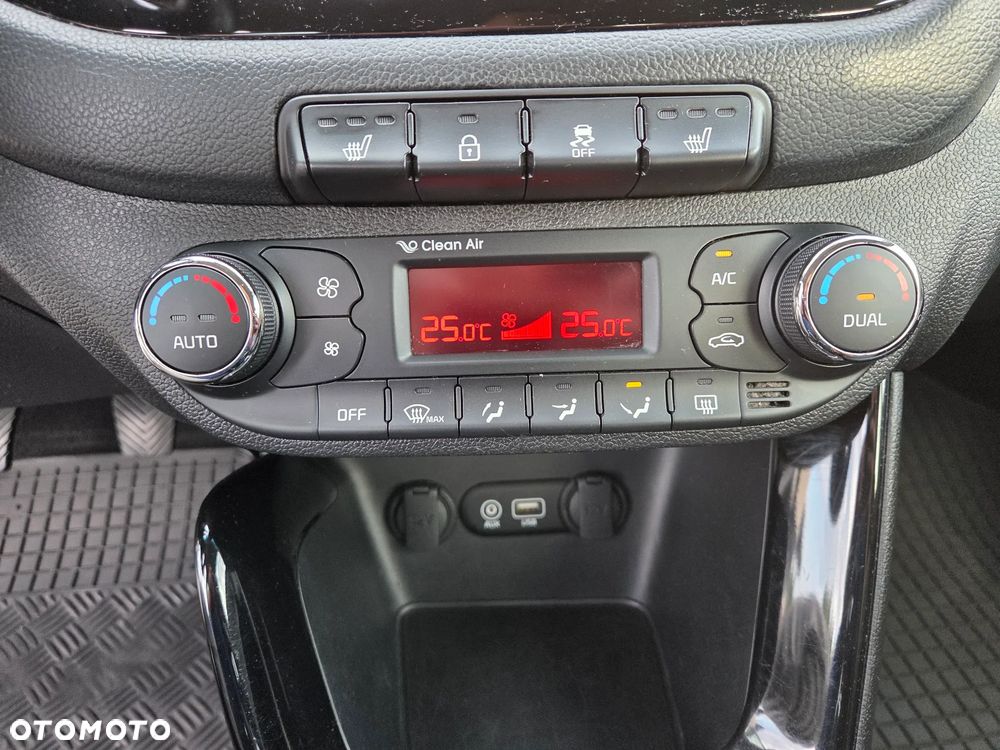 Kia Ceed 1.6 GDI ISG Platinum Edition - 14