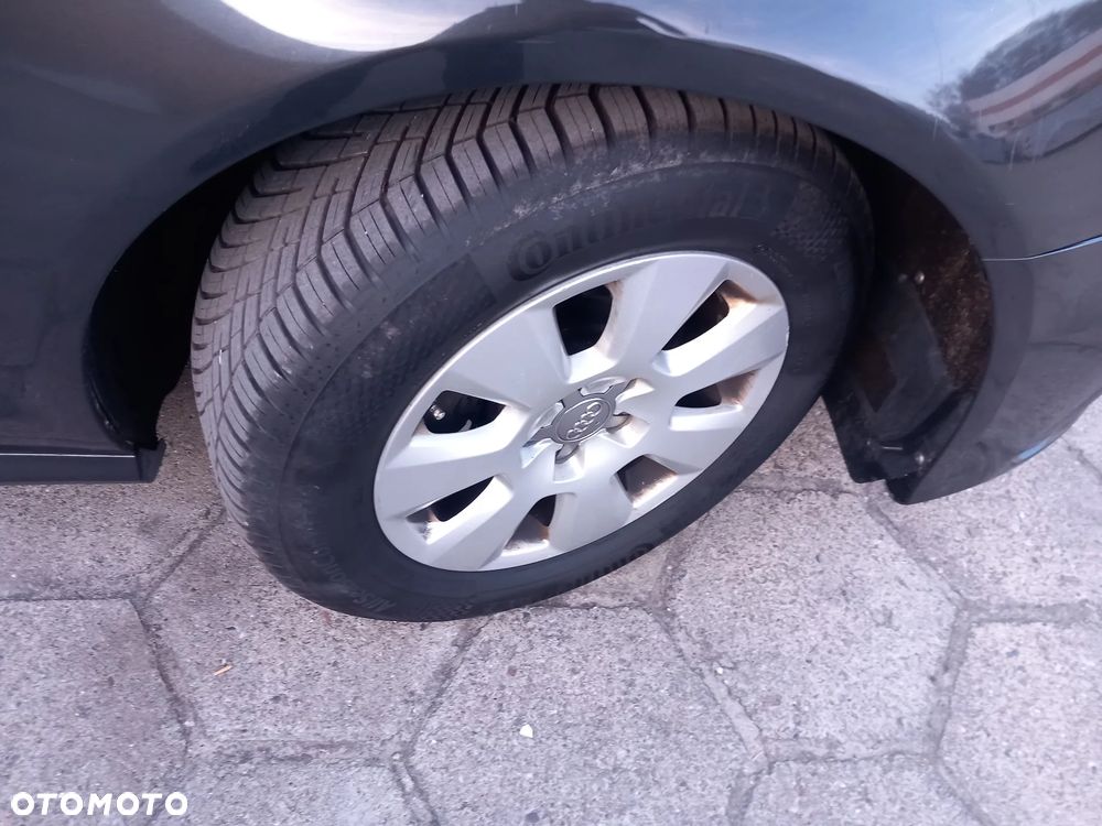 Audi A6 Avant 2.0 TDI ultra S tronic - 24