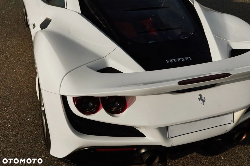 Ferrari F8 Tributo - 19