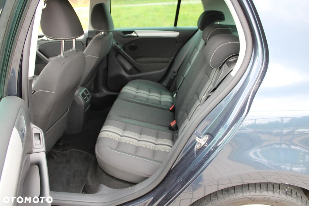 Volkswagen Golf 2.0 TDI DPF MATCH - 26