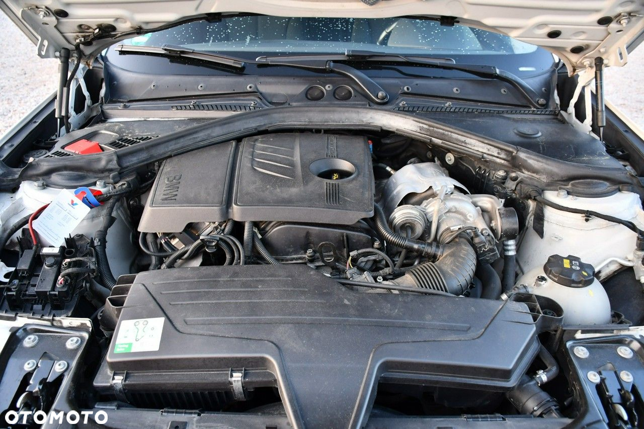 BMW Seria 1 - 32