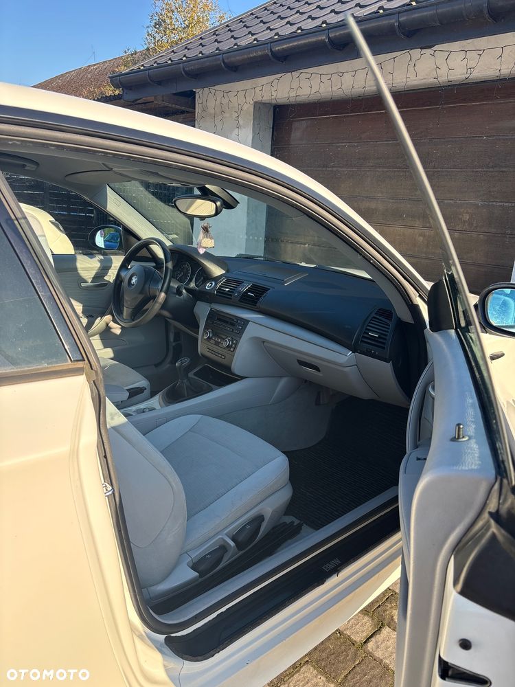 BMW Seria 1 116i - 19