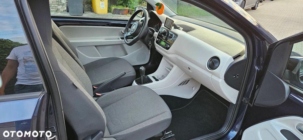 Volkswagen up! BlueMotion Technology move - 15