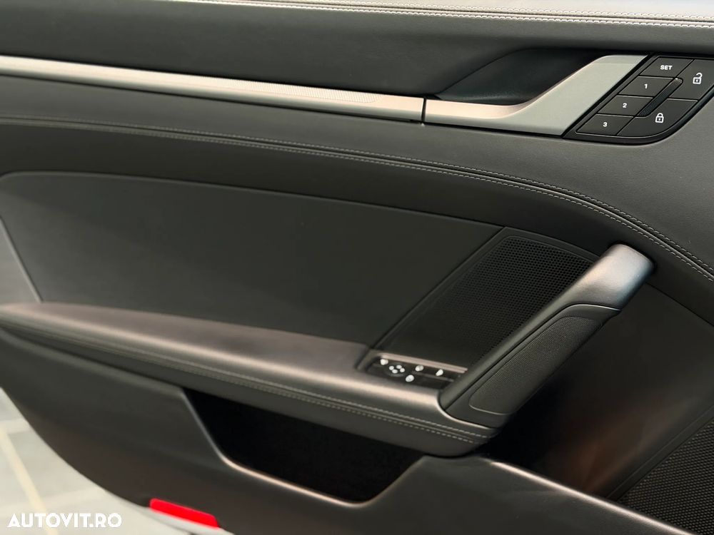 Porsche 911 Carrera PDK - 25