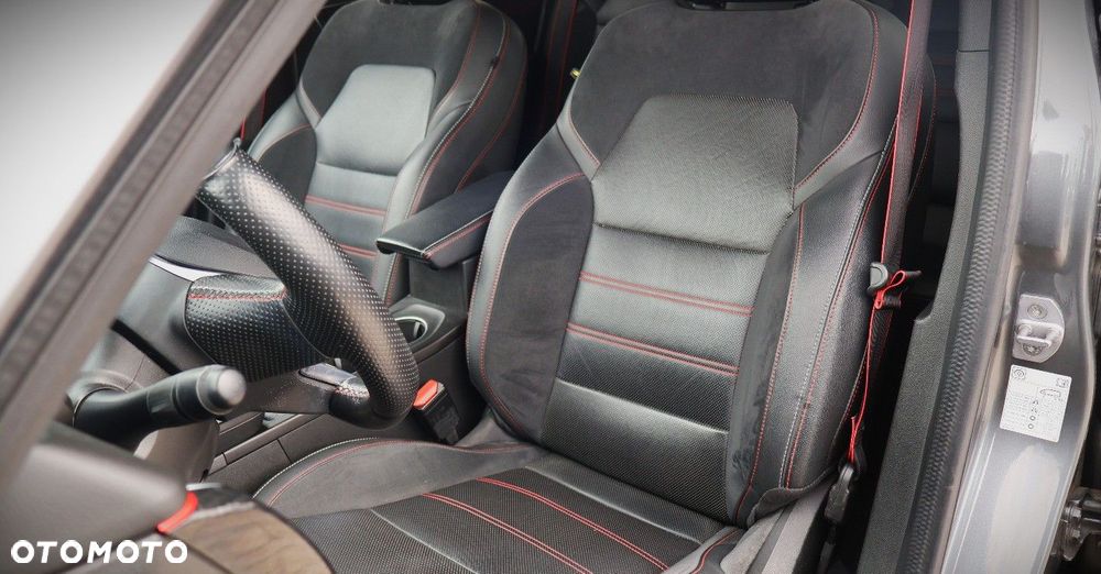Renault Arkana 1.6 E-TECH R.S Line MMT - 13