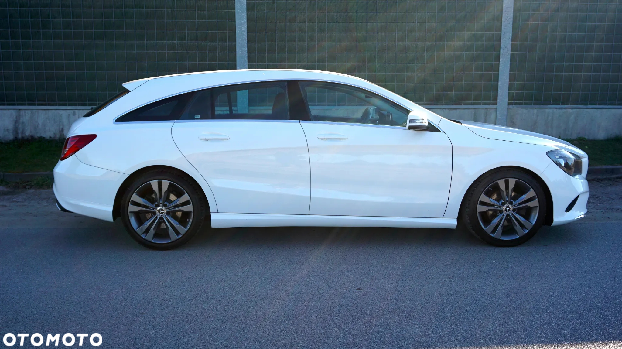 Mercedes-Benz CLA 180 d 7G-DCT - 6