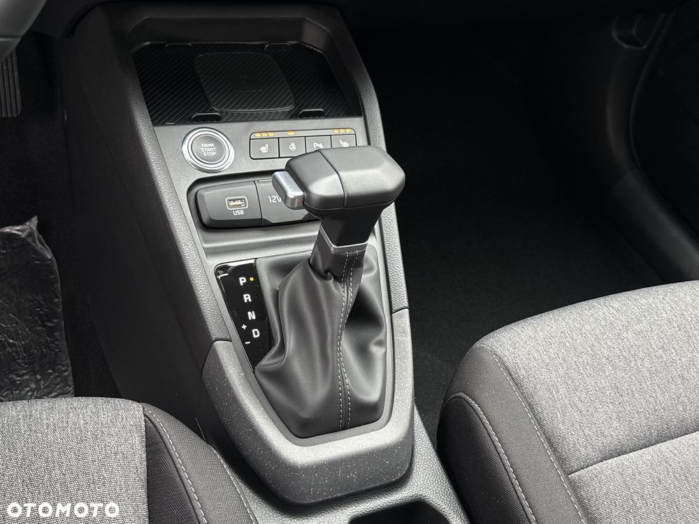 Kia Stonic 1.0 T-GDI Business Line DCT - 23
