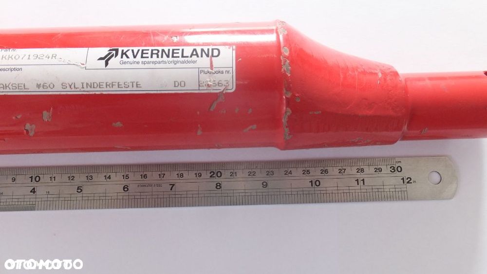 Wałek oś siłownika obrotu pługa Kverneland z głowicą 160 i 110 modele EG, ED, LS, LB, LD, VD - 4