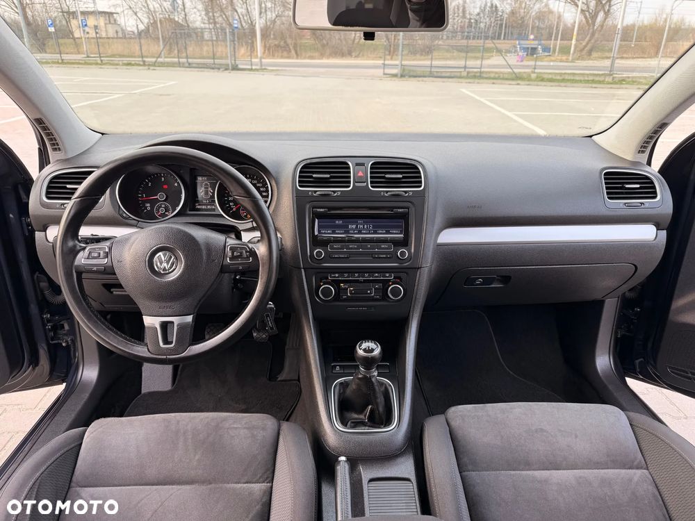 Volkswagen Golf 1.6 TDI Highline - 7