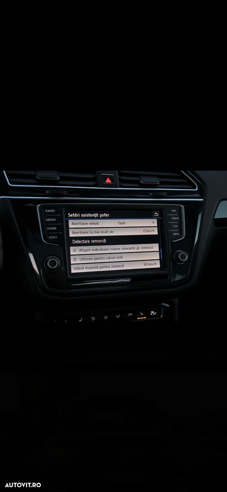 Volkswagen Tiguan 2.0 TDI SCR 4MOTION (BlueMotion Techn.) DSG Highline - 26