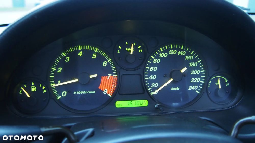 Mazda MX-5 1.6i 16V - 8
