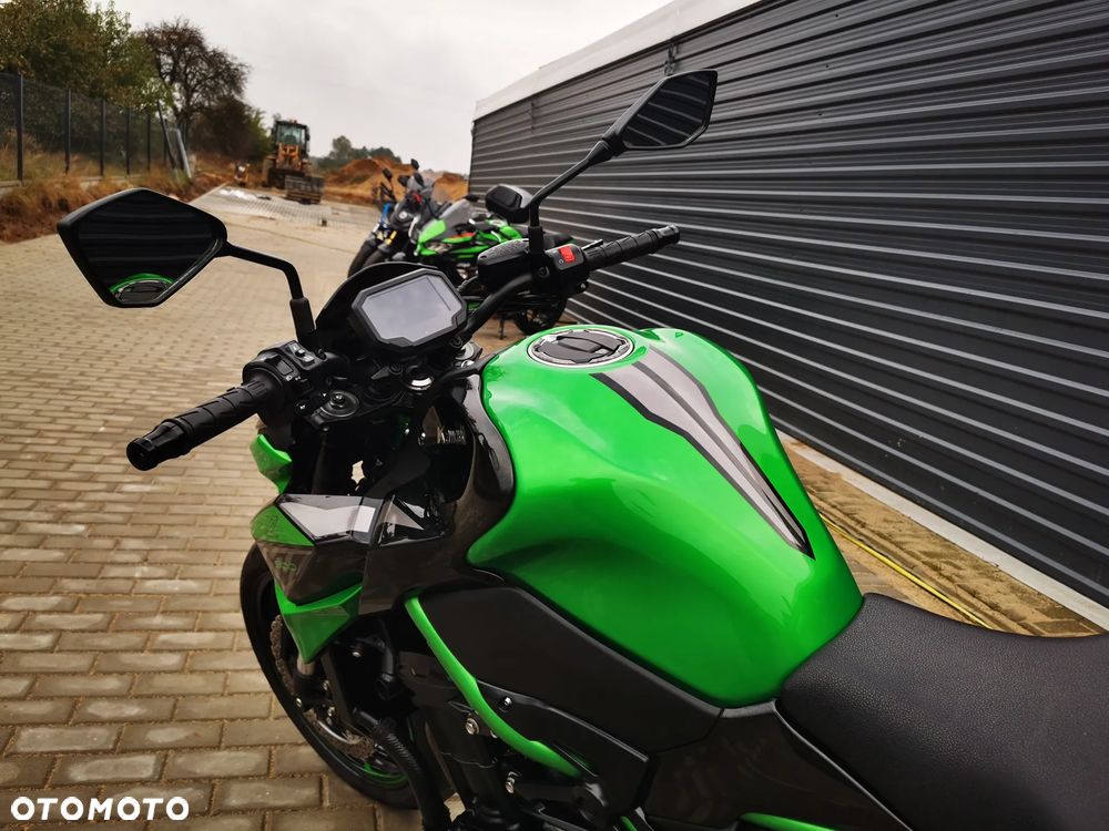 Kawasaki Z 900 - 24