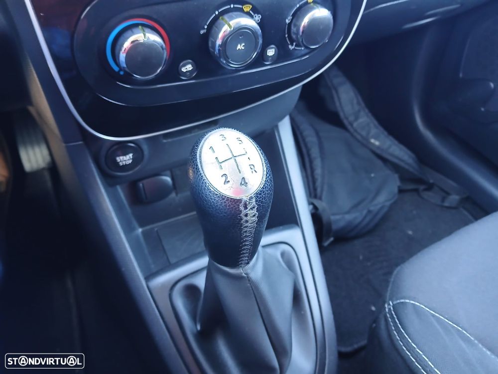 Renault Clio Sport Tourer 0.9 TCE Dynamique S - 13