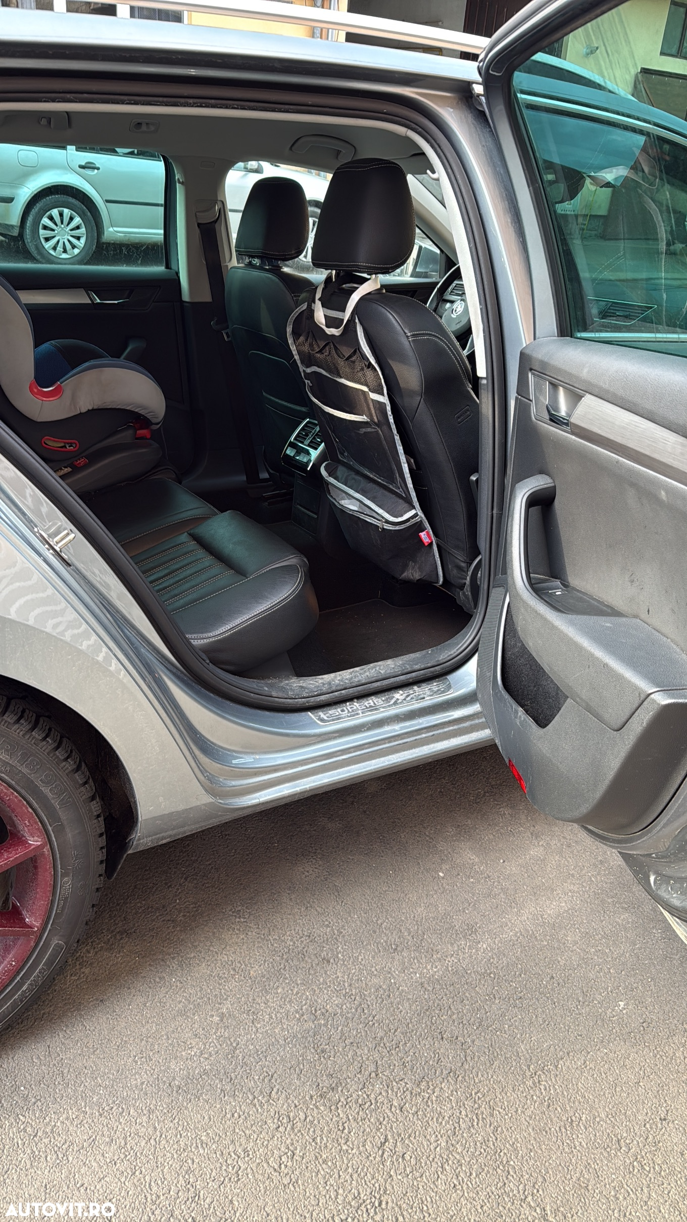 Skoda Superb Combi 1.6 TDI Active - 13