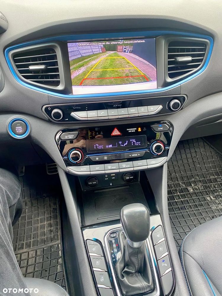 Hyundai IONIQ Hybrid Platinum - 13