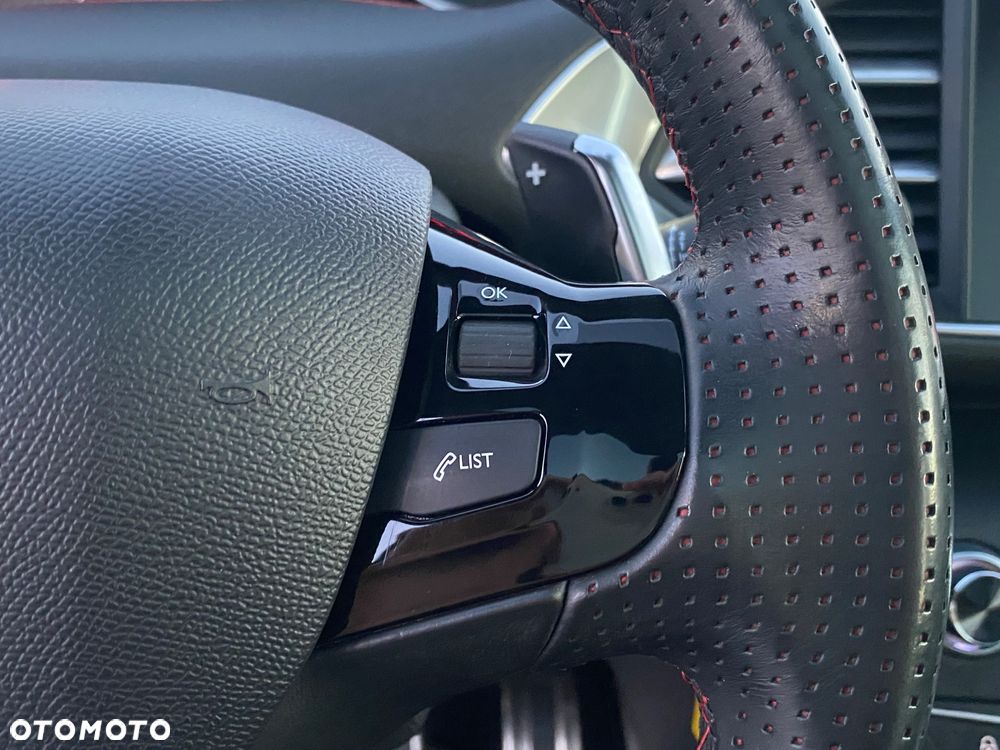 Peugeot 308 PureTech 130 EAT6 Stop & Start GT-Line Edition - 23