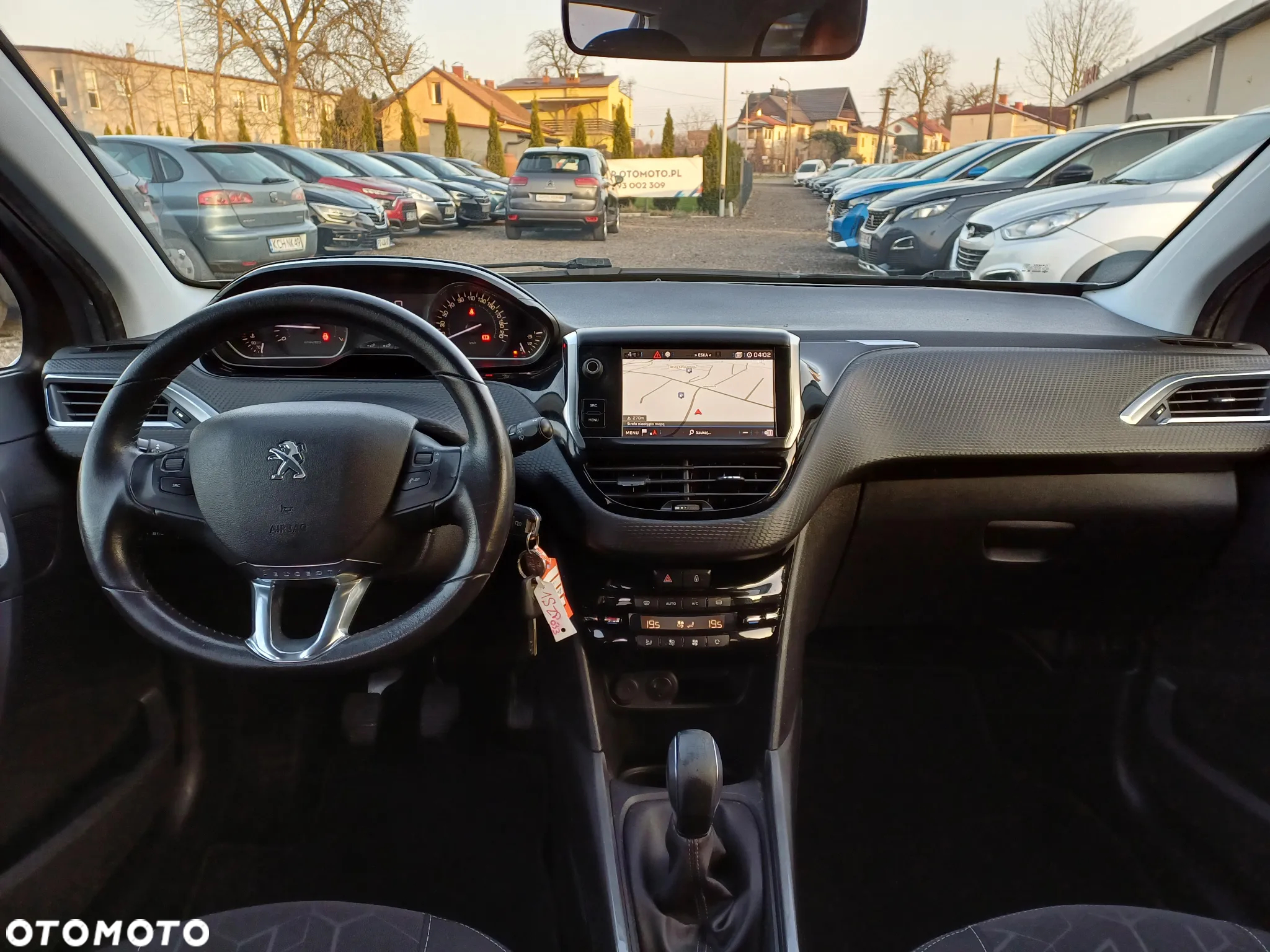 Peugeot 2008 1.2 Pure Tech Style - 15