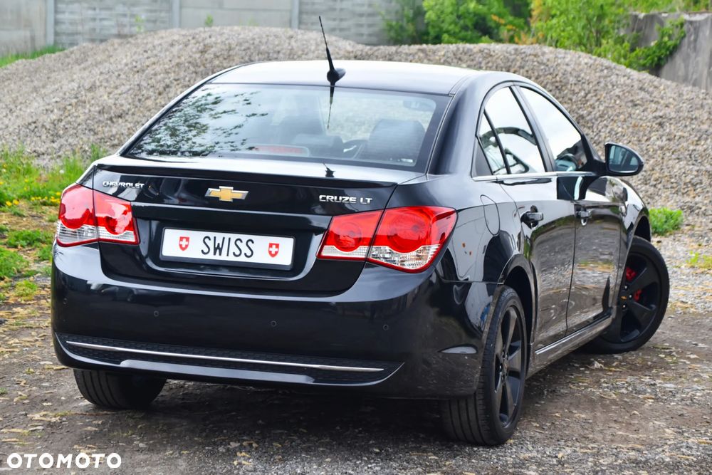 Chevrolet Cruze 1.8 LT - 30
