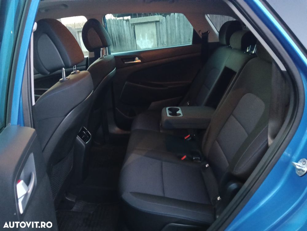 Hyundai Tucson blue 1.7 CRDi 2WD DCT Premium - 13