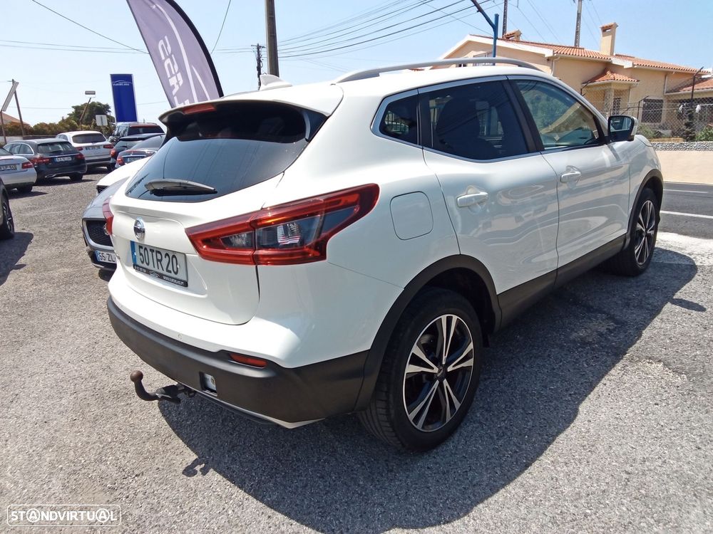 Nissan Qashqai 1.2 DIG-T N-Connecta 18 Xtronic - 6