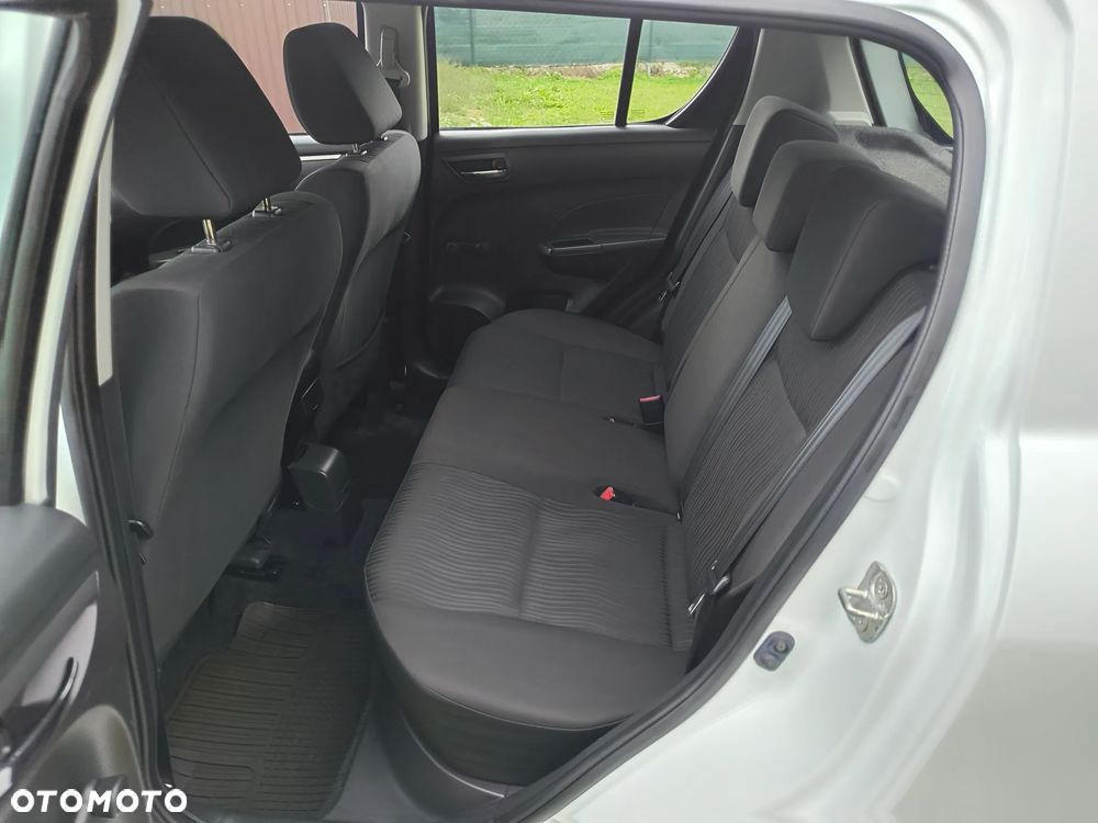 Suzuki Swift - 17