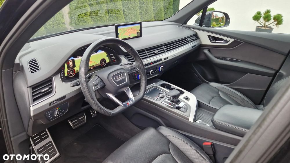 Audi Q7 - 7