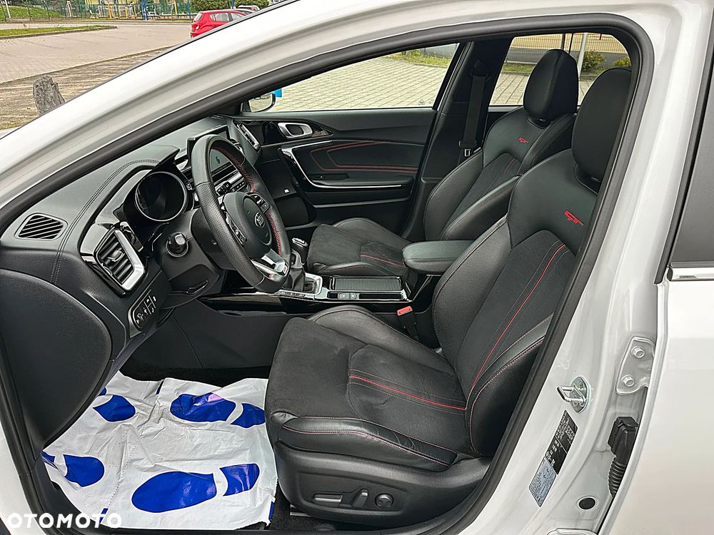 Kia Ceed 1.6 T-GDI GT XL - 10