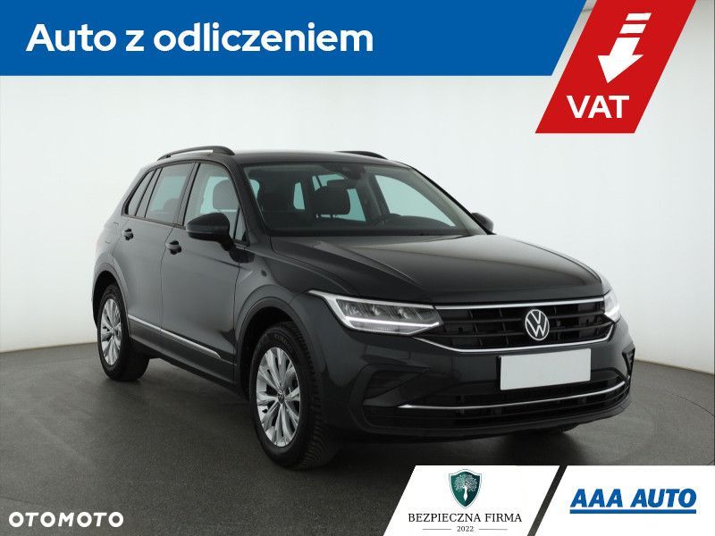 Volkswagen Tiguan - 2