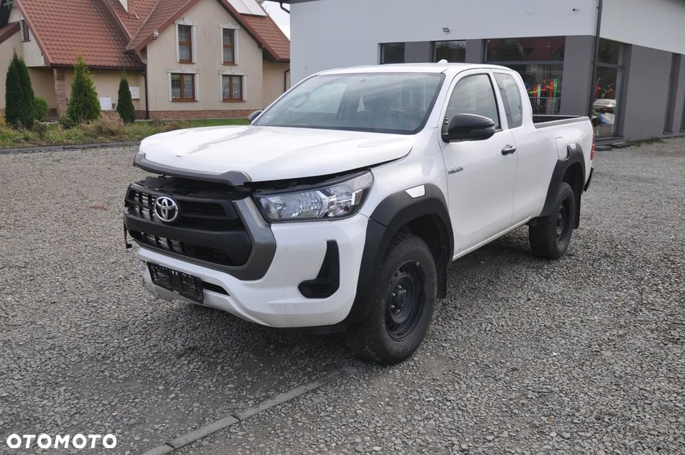 Toyota Hilux 2.4 D-4D Extra Cab DLX 4x4