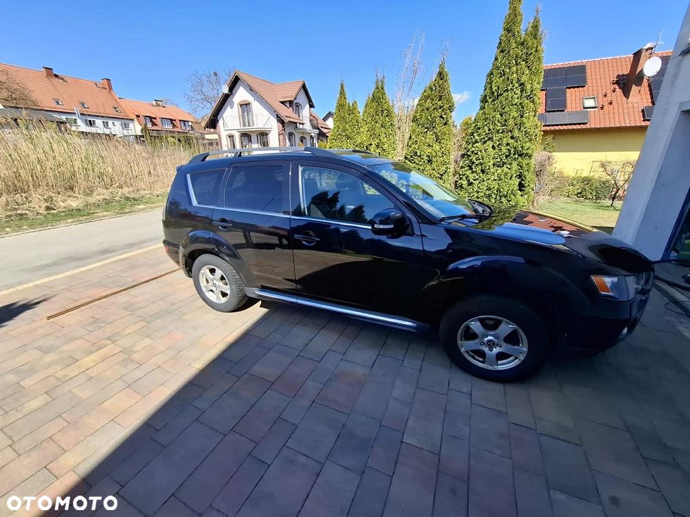 Mitsubishi Outlander 2.2 DI-D 4WD Instyle - 2