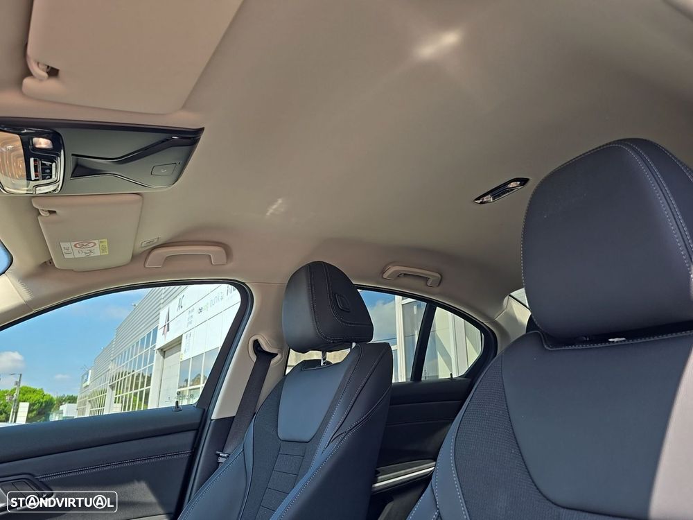 BMW 320 e Auto - 16